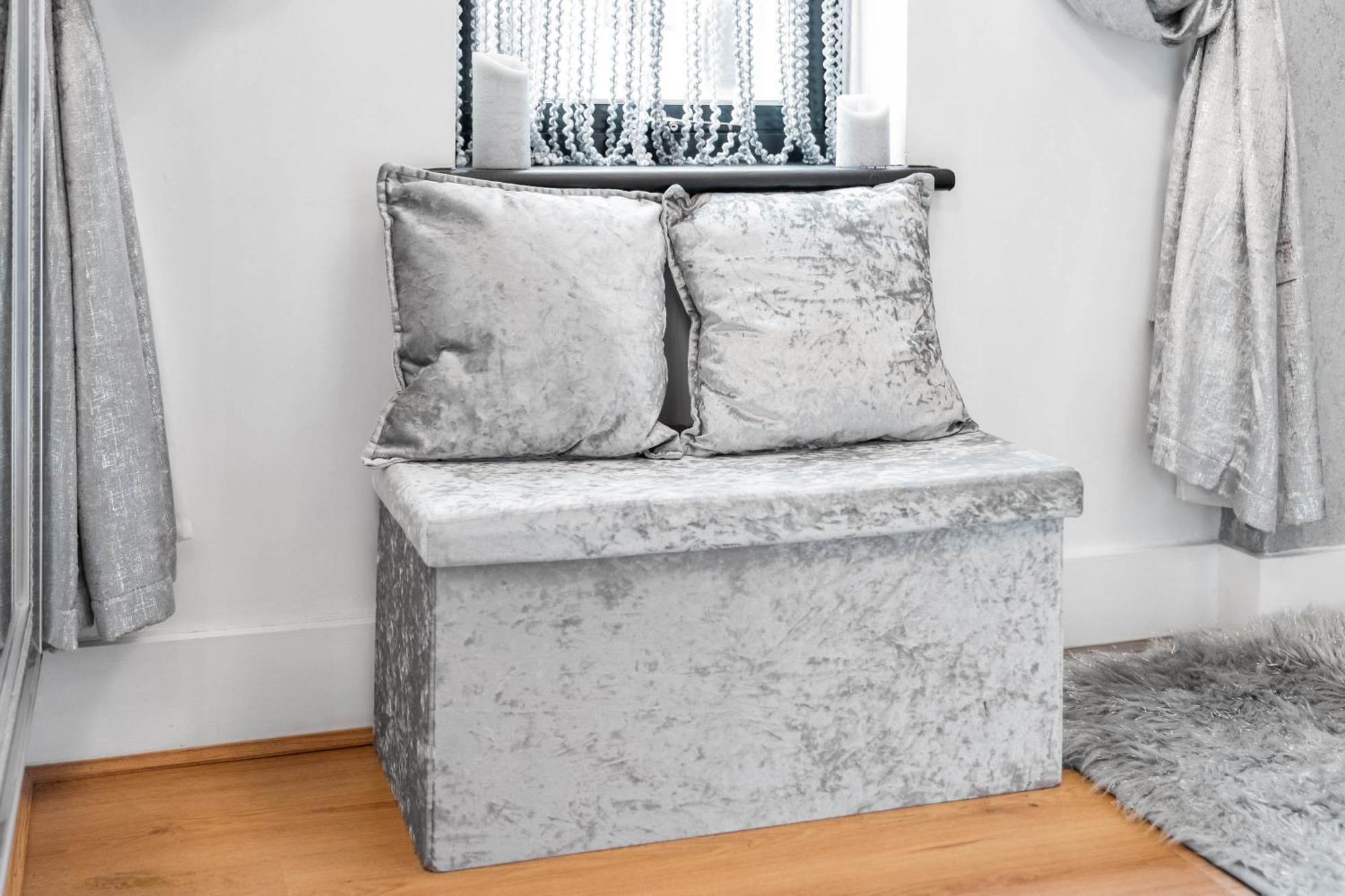 Luxury 1 Bed Flat With Parking 11K - Top Rated - Netflix - Wifi - 70 Inch Smart Tv - Birmingham City Centre - Tv In Bedroom - Top Rated Екстериор снимка